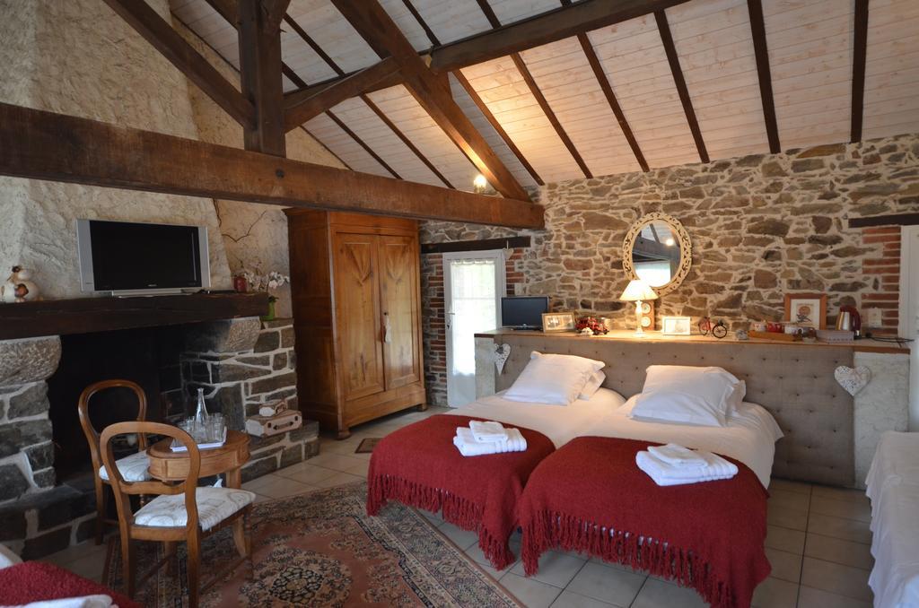 Bed and Breakfast L'Arbre D'Alais Saint-Fulgent Экстерьер фото
